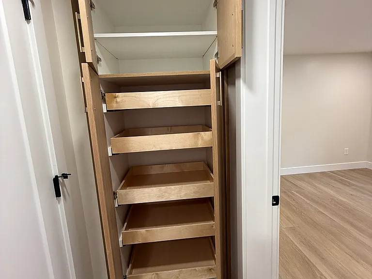 1536 S 1400 E — Photo 18