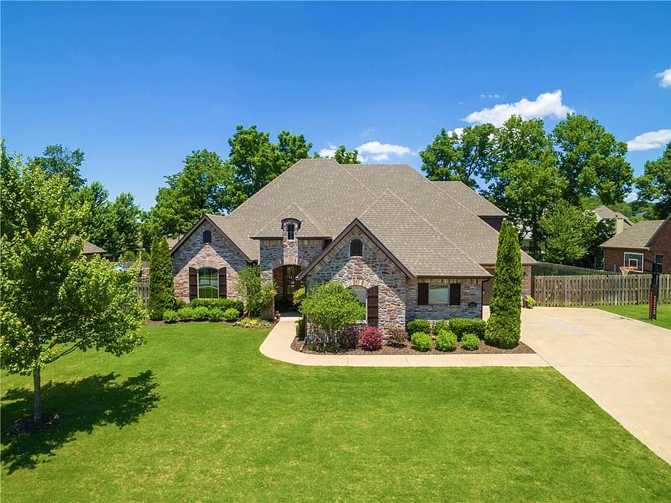 1st image of 3030 E Stone Mountain Dr