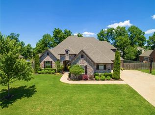 3030 E Stone Mountain Dr, Fayetteville, AR 72701