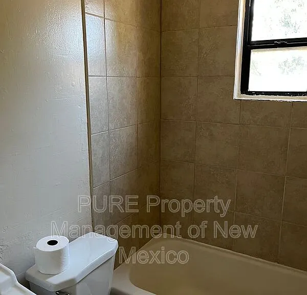 124 Aliso Dr NE #6 — Photo 7