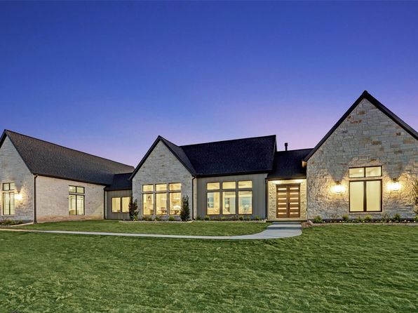 104 Turney Trace Ln, Round Top, TX 78954