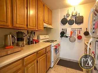 Rented by Realty 2000 Corp