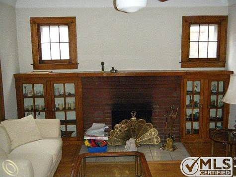 Living room.JPG