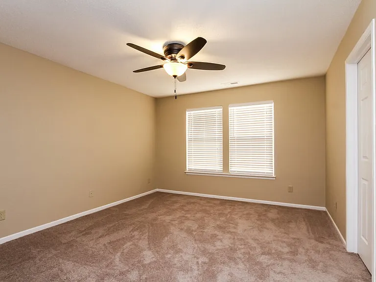 2174 Providence Dr — Photo 7