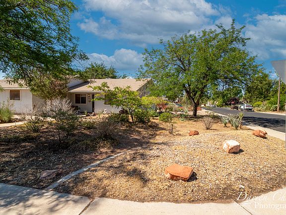 2nd image of 2587 Scenic Dr
