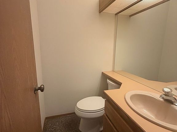 5th image of 1421-1459 Seattle Ave #1425