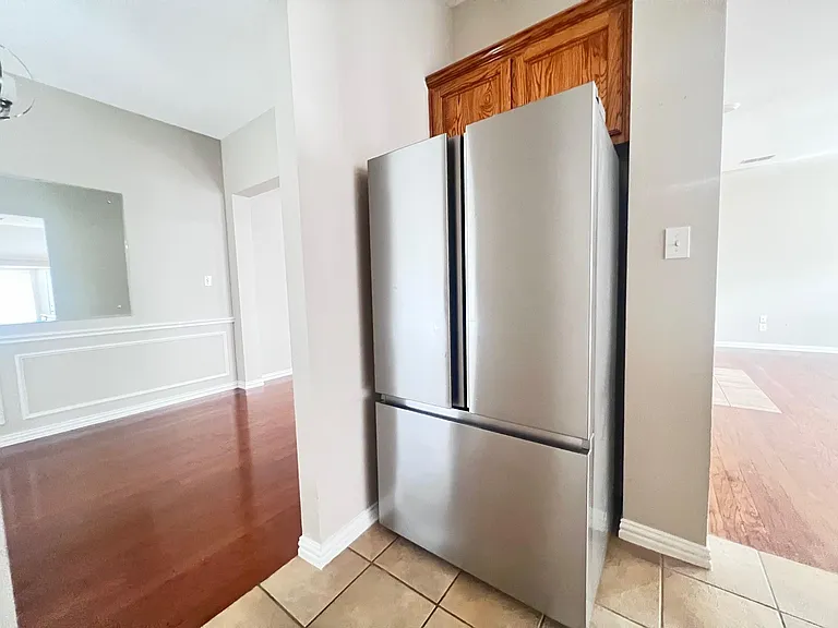5917 Colby Dr — Photo 12