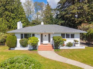 3894 Sunnycrest Dr, North Vancouver, BC V7R 3C8