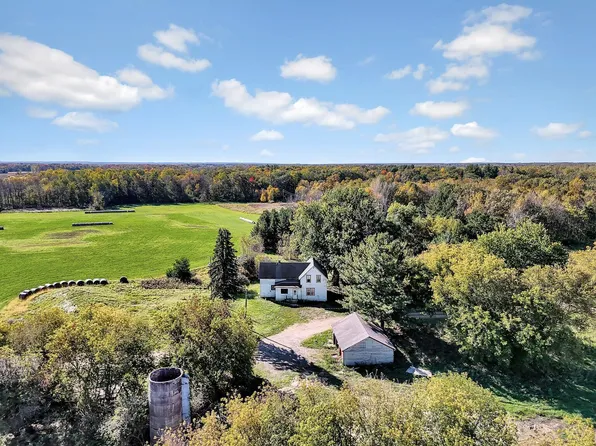 19795 325th St, Shafer, MN 55074