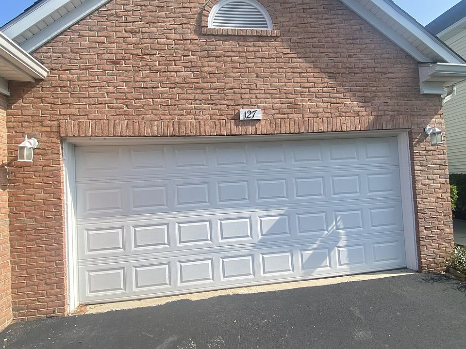 1st image of 127 Tara Ln