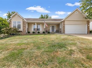 5024 Royal Burgess Dr, Saint Peters, MO