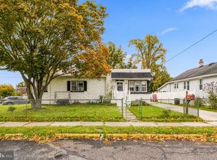 102 W 1st Ave, Runnemede, NJ 08078