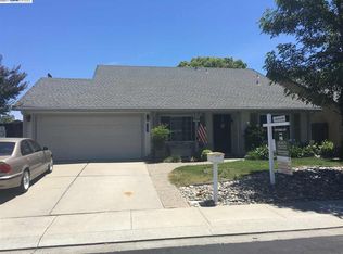 1880 Newport Ct, Tracy, CA 95376