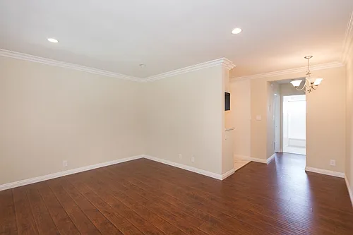 14024 Oxnard St Photo 1
