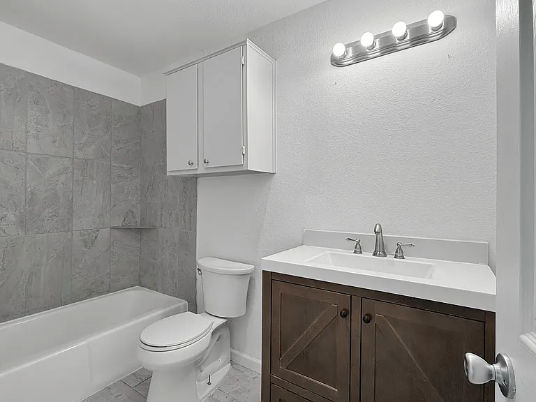 403 Fantail Loop #A — Photo 17