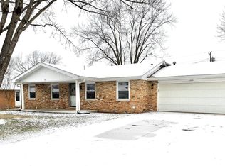 2006 E 44th St, Anderson, IN 46013