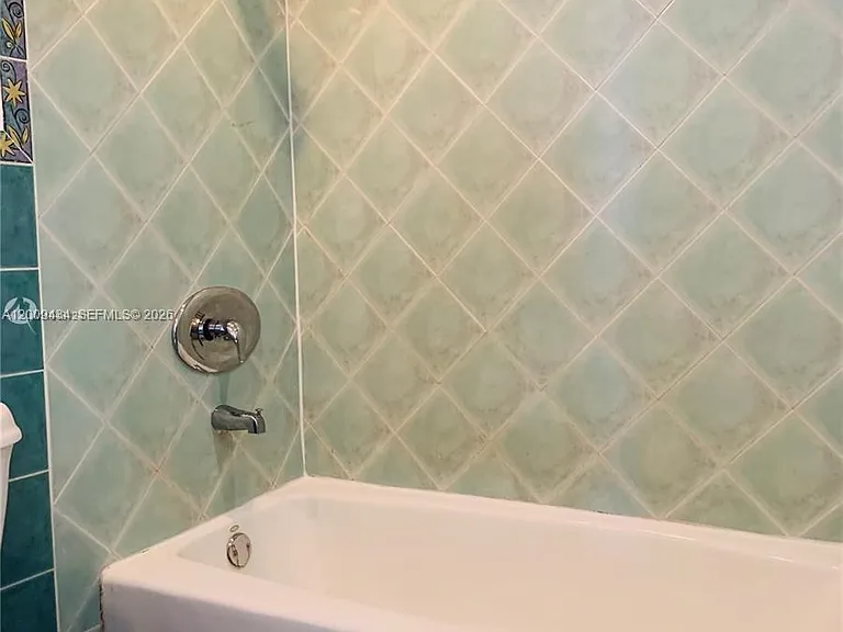 1325 W 68th St #514 — Photo 12