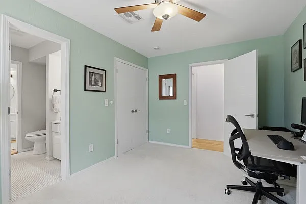 915 NW 7th St #206 — Photo 15