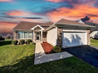 1713 Aaron Ln, Joliet, IL 60431