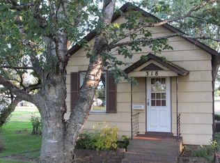318 South Ave, Carlton, MN 55718