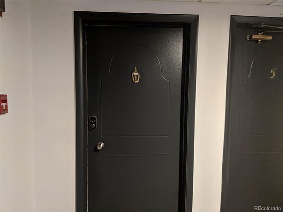 3rd image of 1366 N Garfield St APT 501
