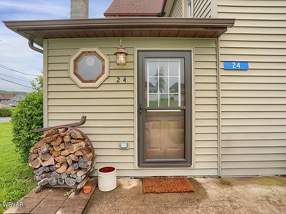 2nd image of 24 W Summit St