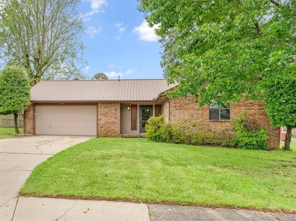 3903 Clark Ave, Springdale, AR 72762