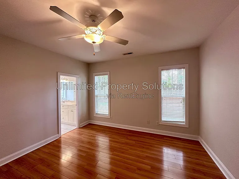 5009 Whitner Dr — Photo 10
