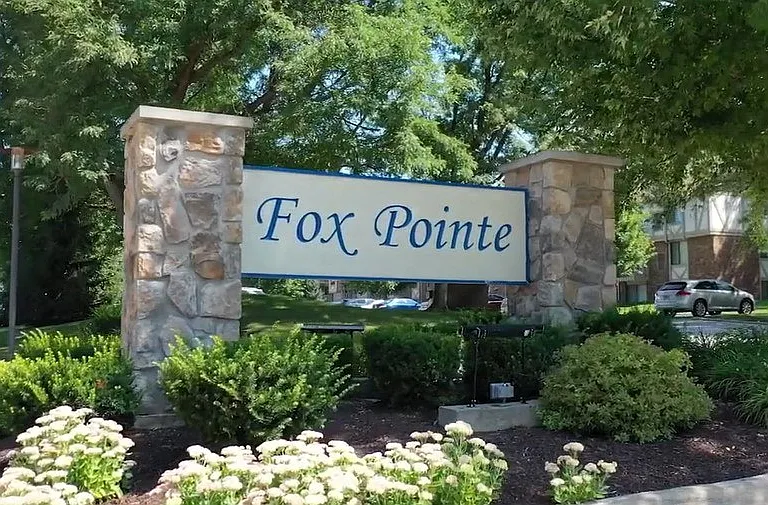 Fox Pointe Apartments — Photo 19