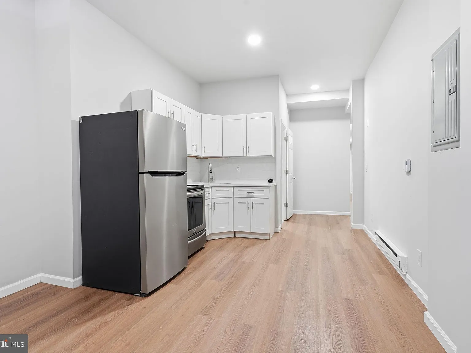 2 bed, 1910 sqft, $1,250 — Photo 4