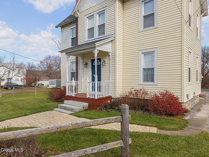 5th image of 113 East Street