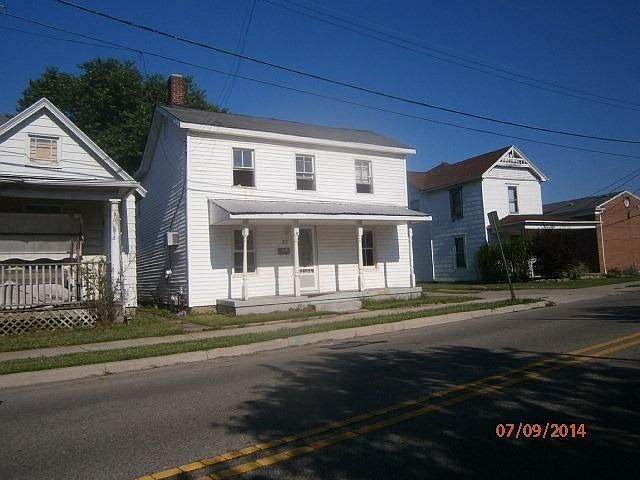 1st image of 27 S 1st St