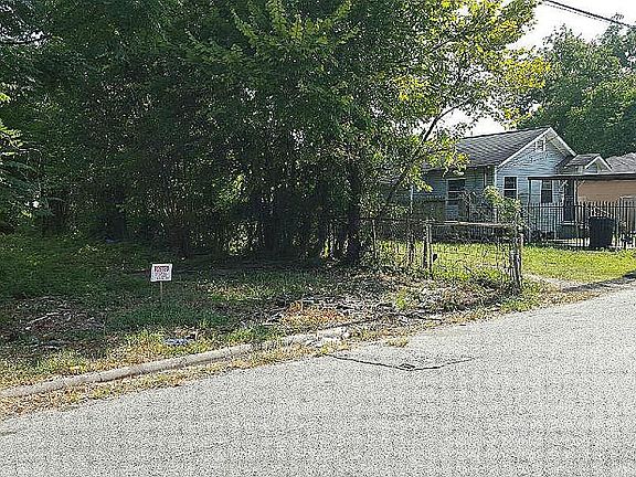 4th image of 1314 E 31st St