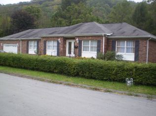 75 Avenue A, Richwood, WV 26261