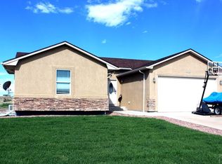 1135 N Arrowweed Ln, Pueblo West, CO 81007
