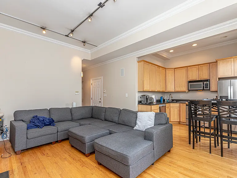456 W Armitage Ave #2 — Photo 4