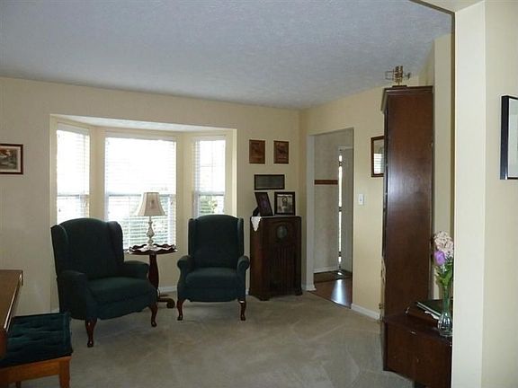 5th image of 6238 Autumn Meadows Dr