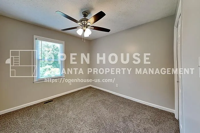 450 Sumer Ln N — Photo 21