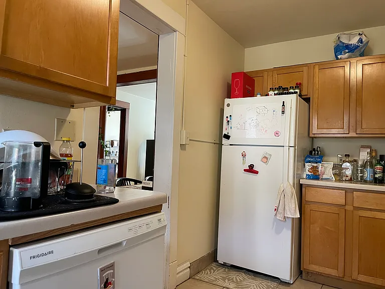 213 N Hamilton St #1S — Photo 8