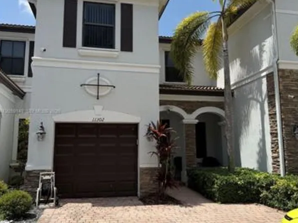 11302 NW 88th Ter, Doral, FL 33178