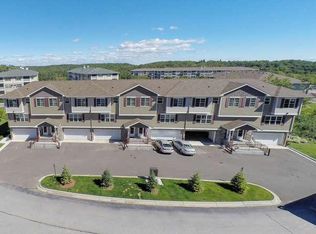 555 Boulder Dr, Hermantown, MN 55811