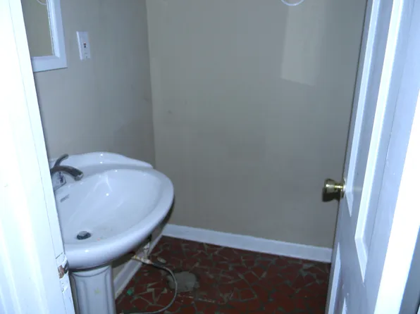 7894 State Line Rd, Memphis, TN 38125