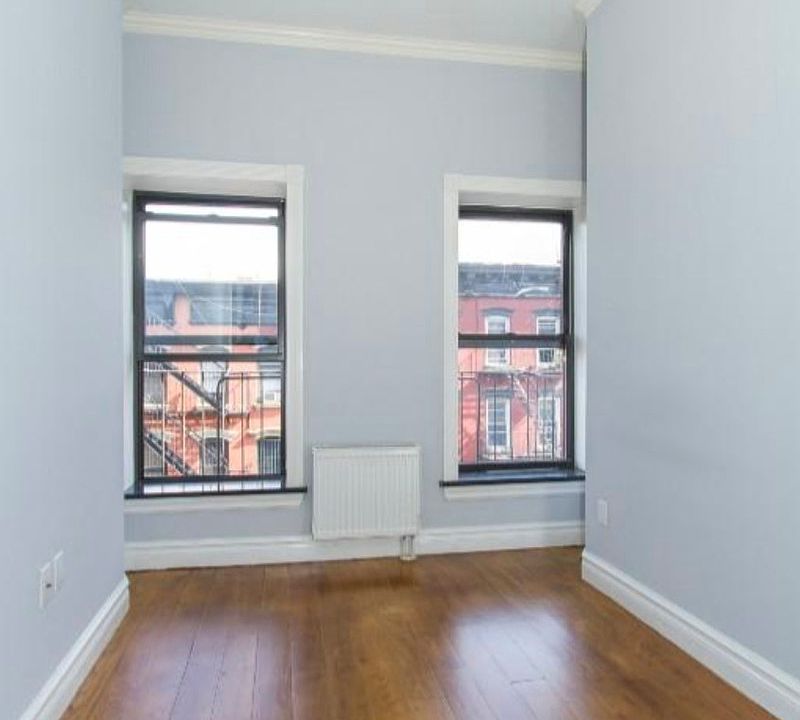 2nd image of 95 Clinton St #3R