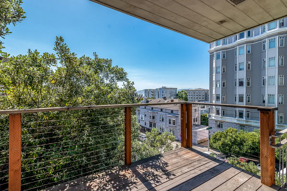 Building Photo - 60-62 Grenard Apartments
