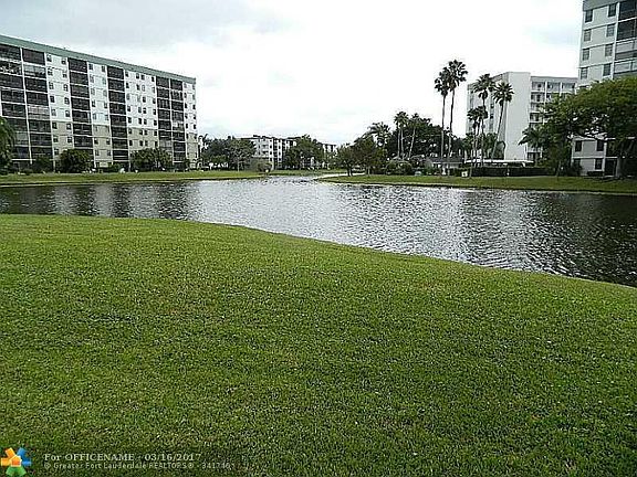 2nd image of 2309 S Cypress Bend Dr APT 715B