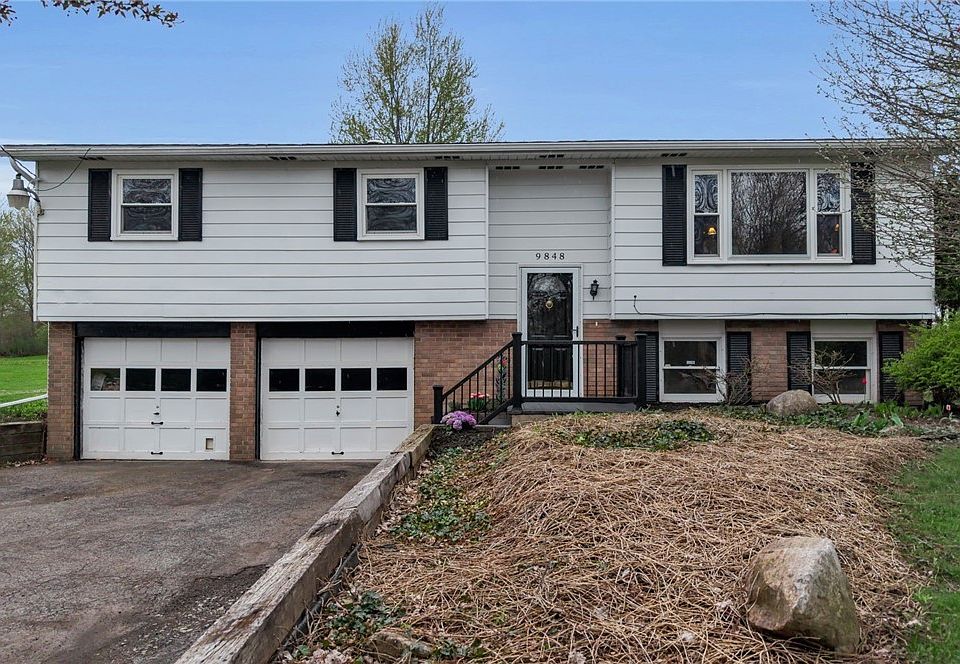 1st image of 9848 Chestnut Ridge Rd