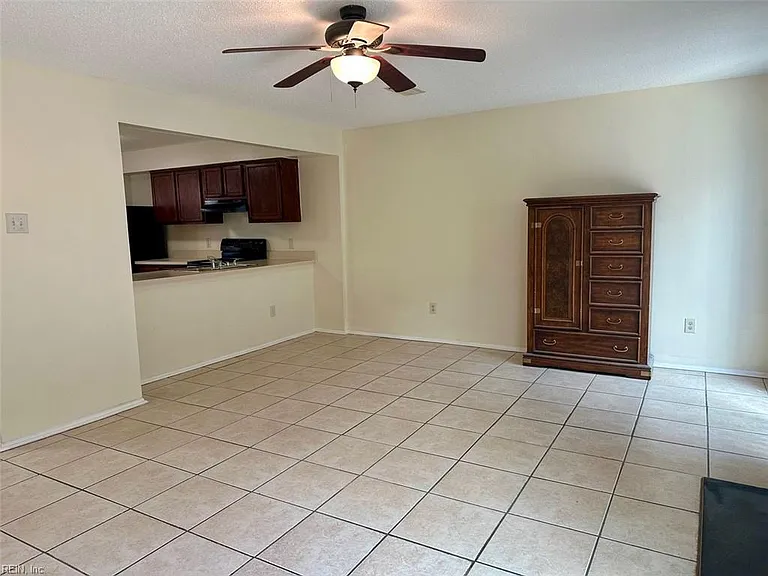 1409 Northface Ct — Photo 6