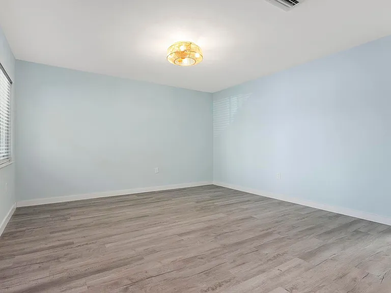 1258 Barbara Dr #107 — Photo 4