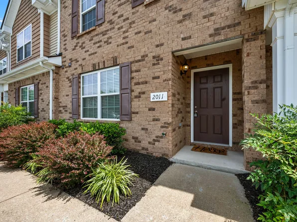 2011 Debonair Ln, Murfreesboro, TN 37128
