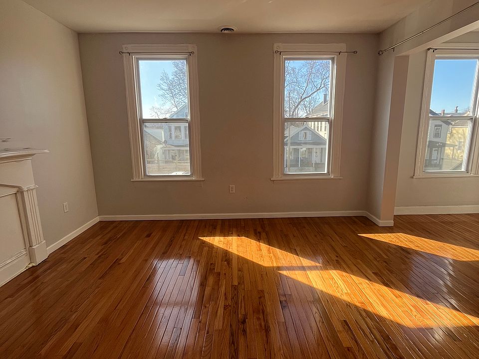 Bedroom #1